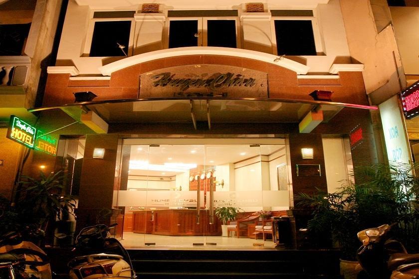 Huyen Chau Hotel Hanoi Exterior photo